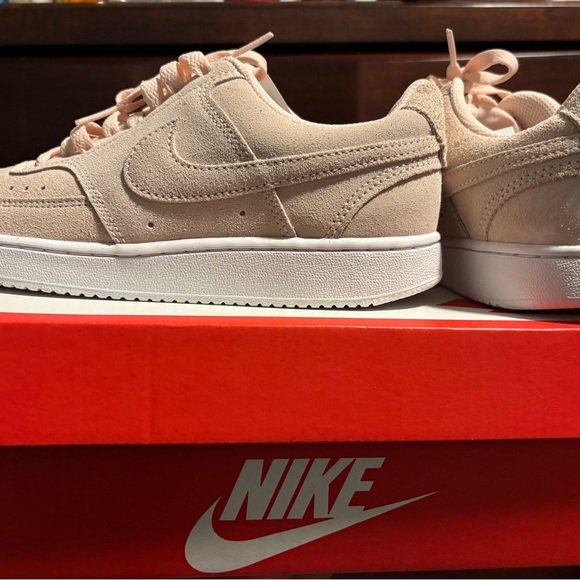 Nike Blush Suede Low-Tops - Picture 3 of 4